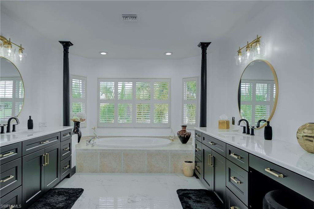 11908 King James Ct, Cape Coral, FL 33991 Photo