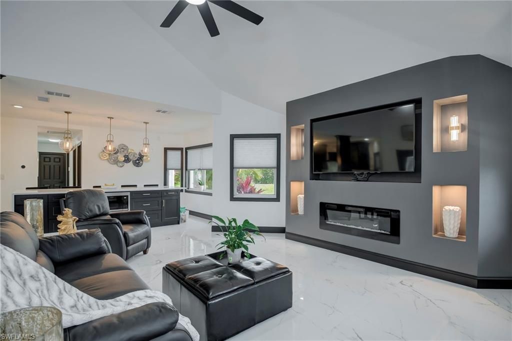 11908 King James Ct, Cape Coral, FL 33991 Photo