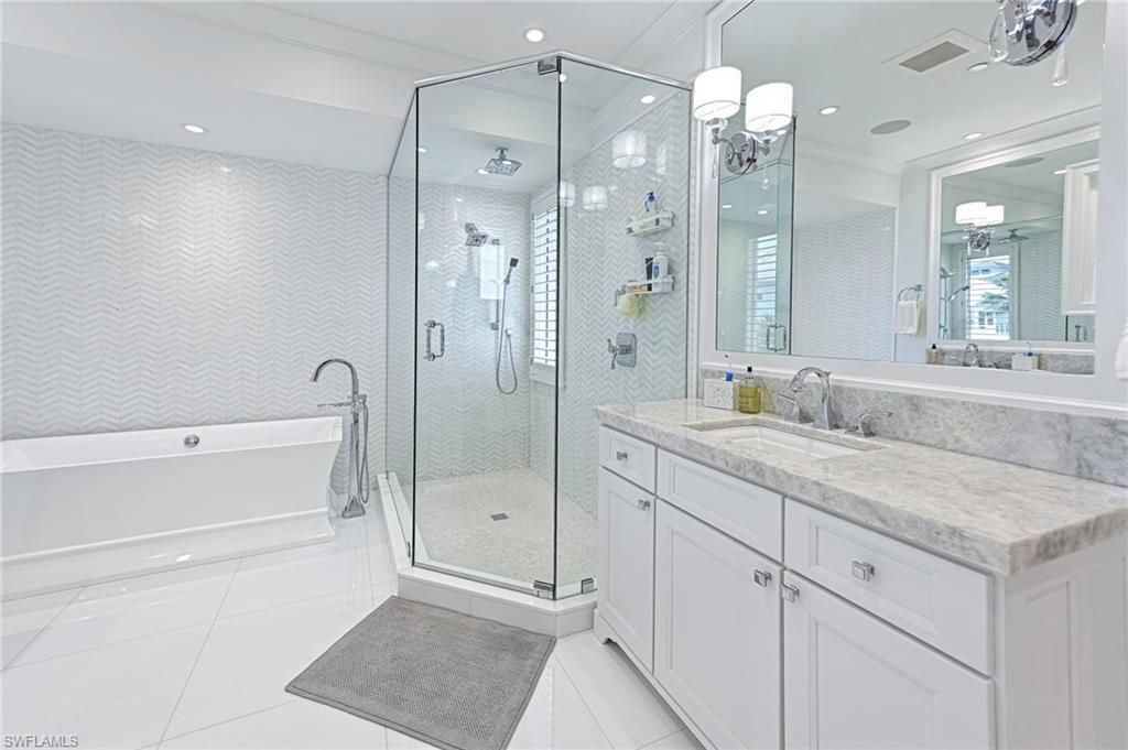 104 Anguilla Ln, Bonita Springs, FL 34134 Photo