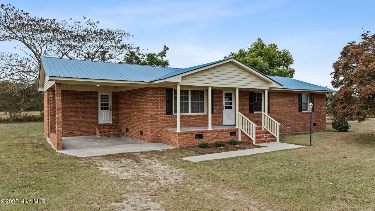 403 Warren Road, Faison, NC 28341 Main Photo