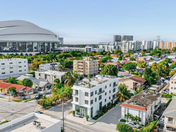 1267 NW 3rd St, Miami, FL 33125