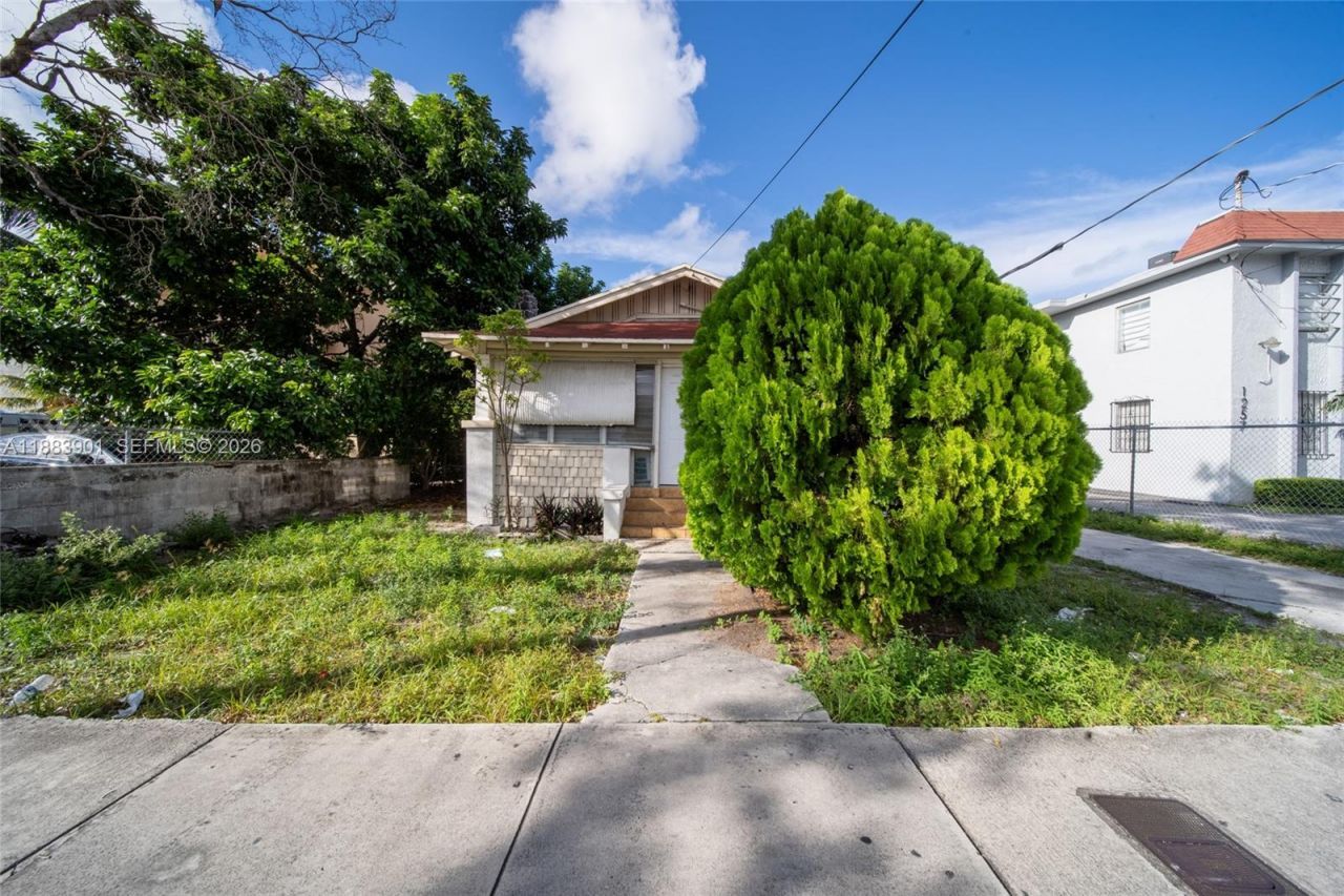 1267 NW 3rd St, Miami, FL 33125 Photo
