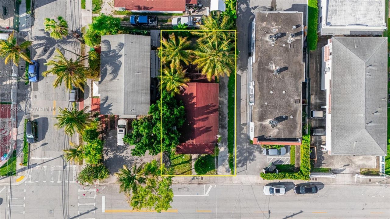 1267 NW 3rd St, Miami, FL 33125 Photo