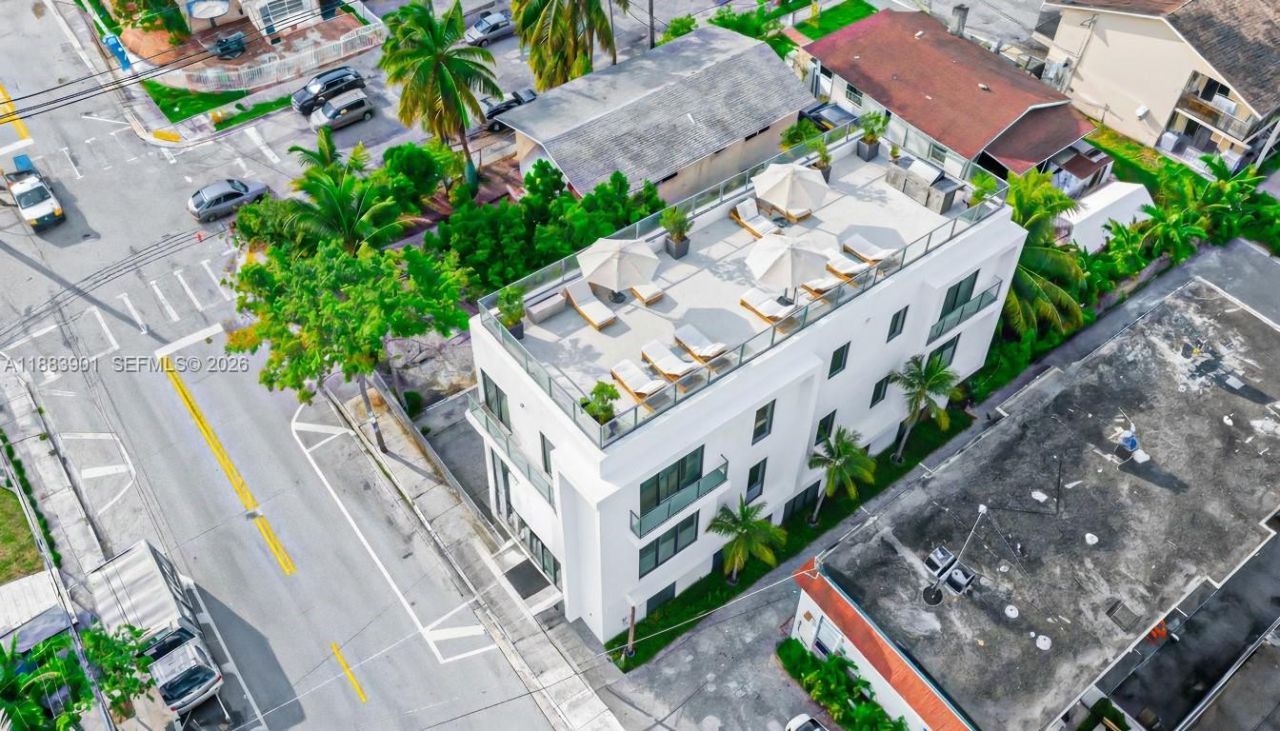 1267 NW 3rd St, Miami, FL 33125 Photo