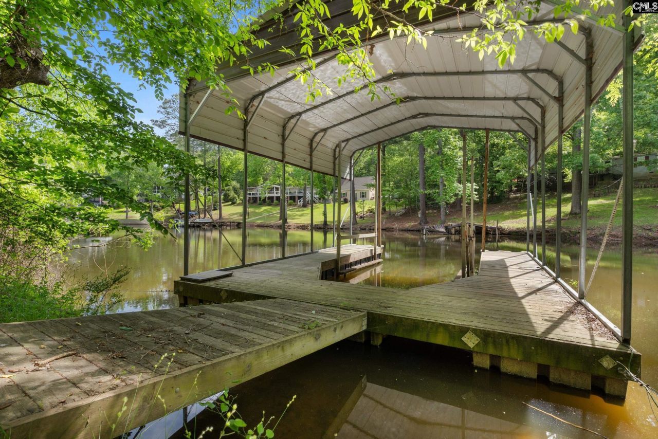 1427 Buck Hill Landing Road  Photo 4