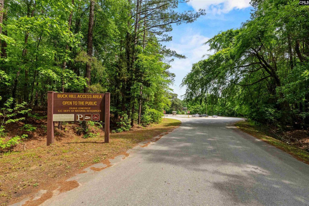 1427-2 Buck Hill Landing Road  Photo 7