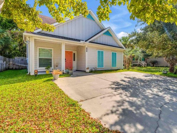 808 Willow St, Destin, FL 32541