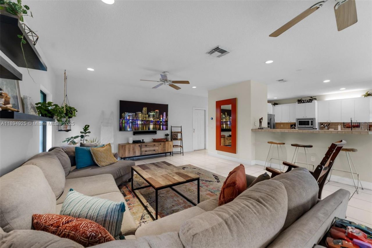 12019 SW 77th Ter, Miami, FL 33183 Photo