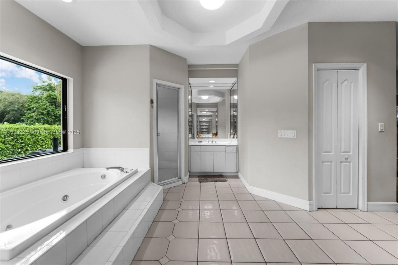 12019 SW 77th Ter, Miami, FL 33183 Photo