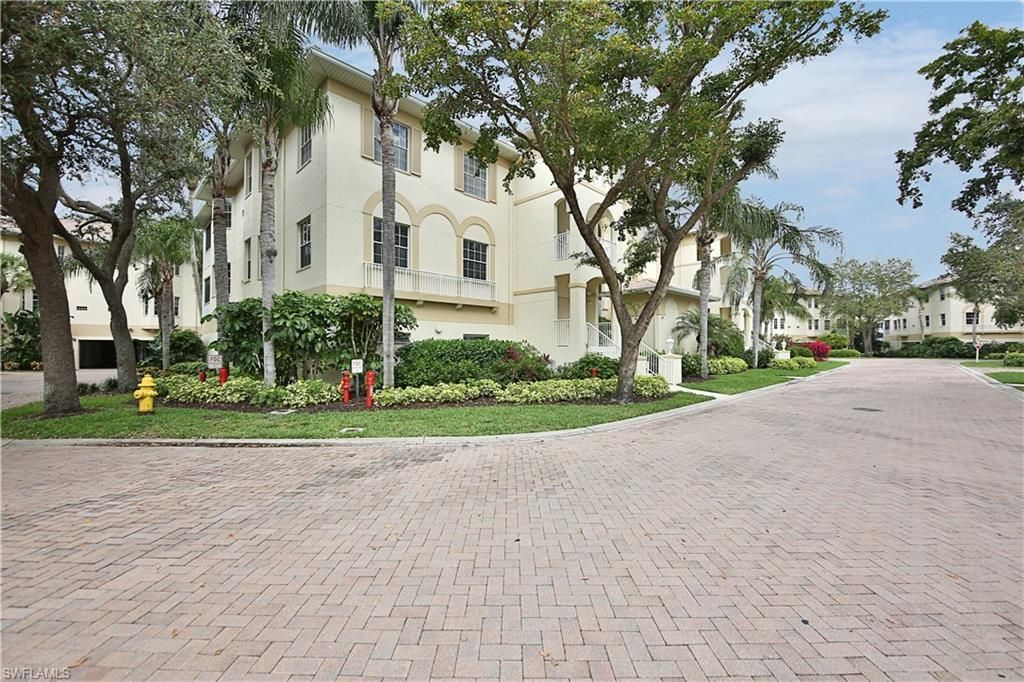 837 Sailaway Ln, Unit 202, Naples, FL 34108 Photo
