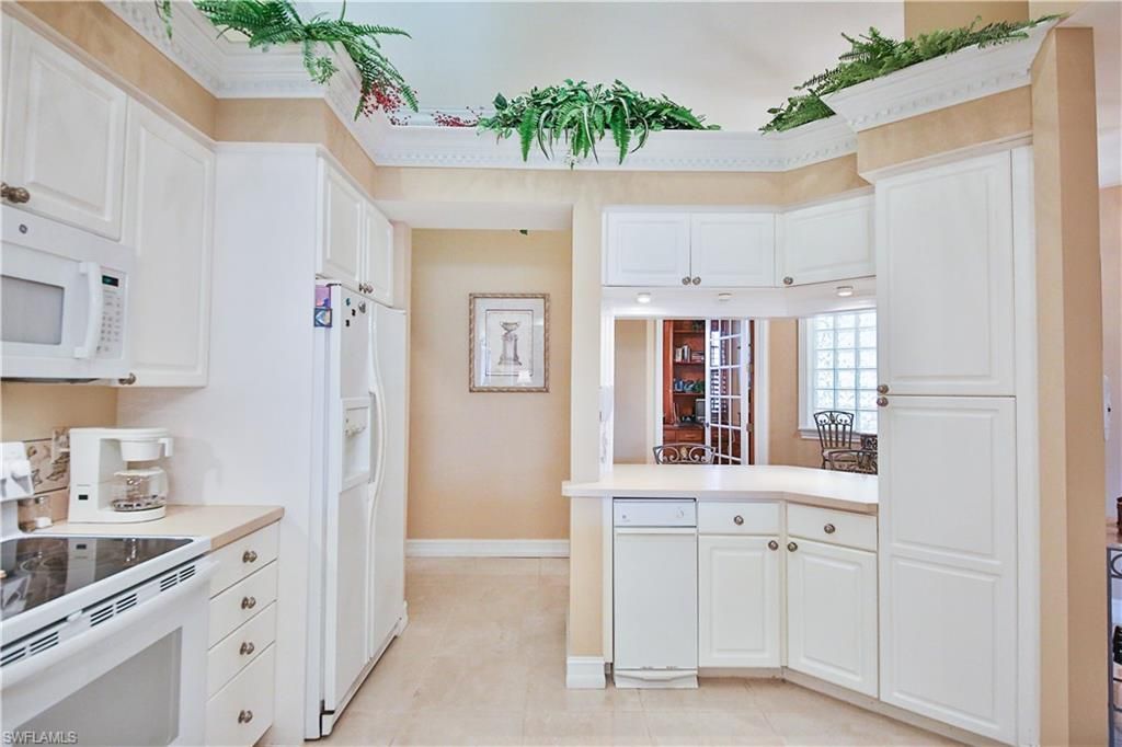 837 Sailaway Ln, Unit 202, Naples, FL 34108 Photo