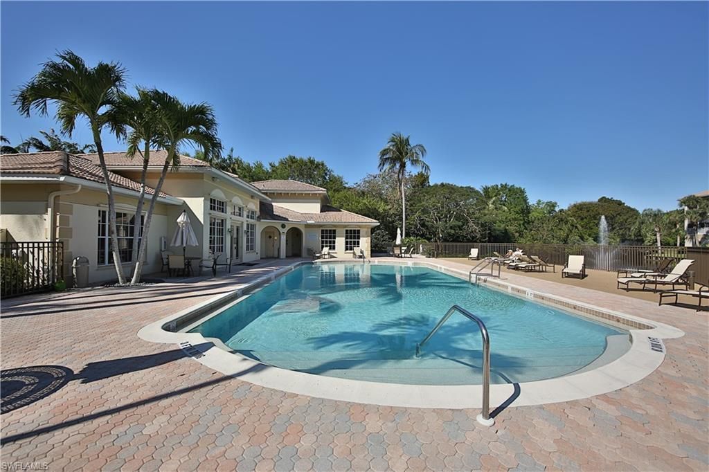 837 Sailaway Ln, Unit 202, Naples, FL 34108 Photo