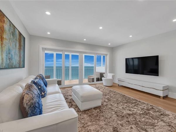 2885 Gulf Shore BLVD N, Unit 702, NAPLES, FL 34103