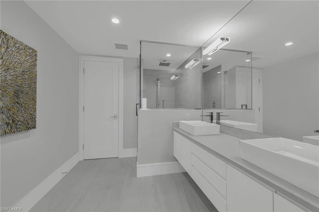 2885 Gulf Shore Blvd N, Unit 702, Naples, FL 34103 Photo