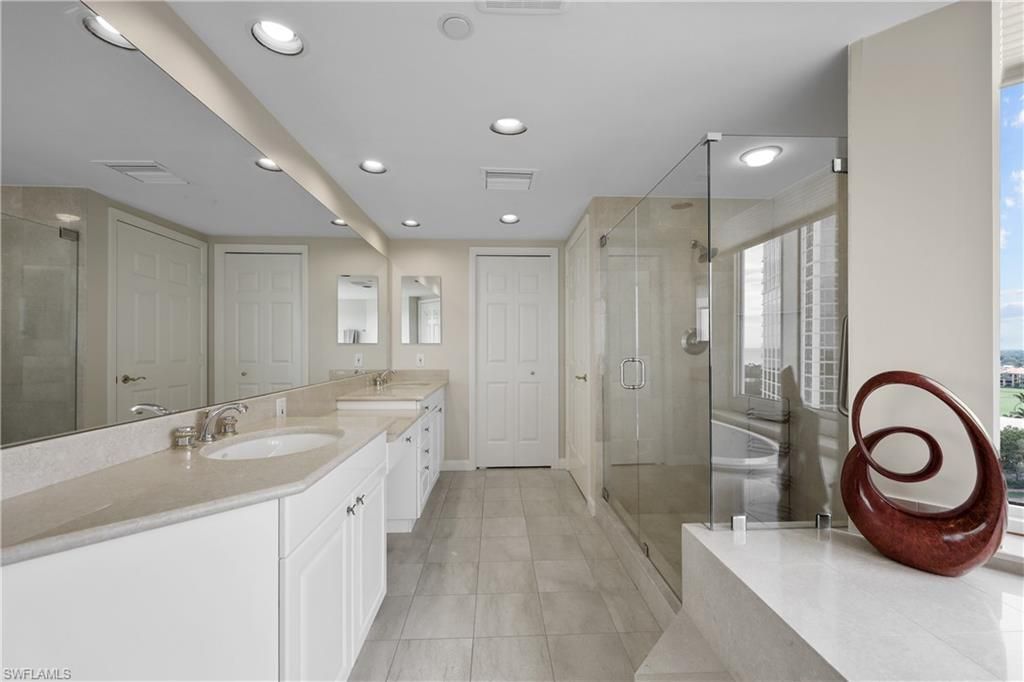 7117 Pelican Bay Blvd, Unit 1101, Naples, FL 34108 Photo