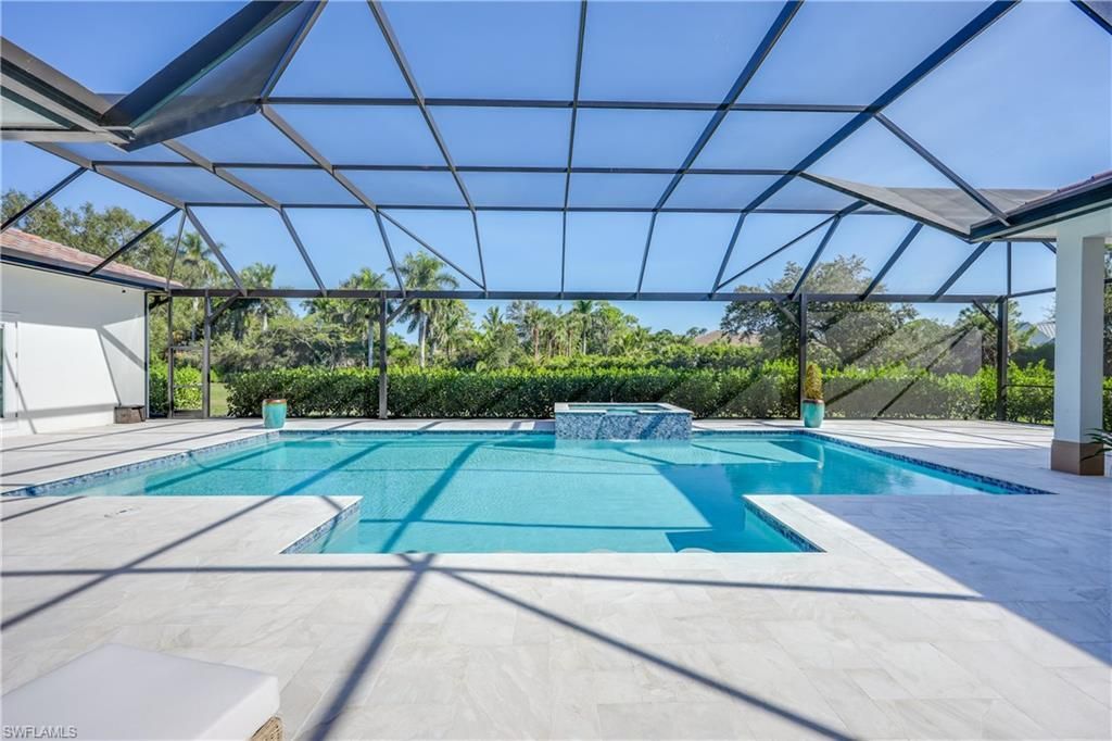 590 Carica Rd, Naples, FL 34108 Photo