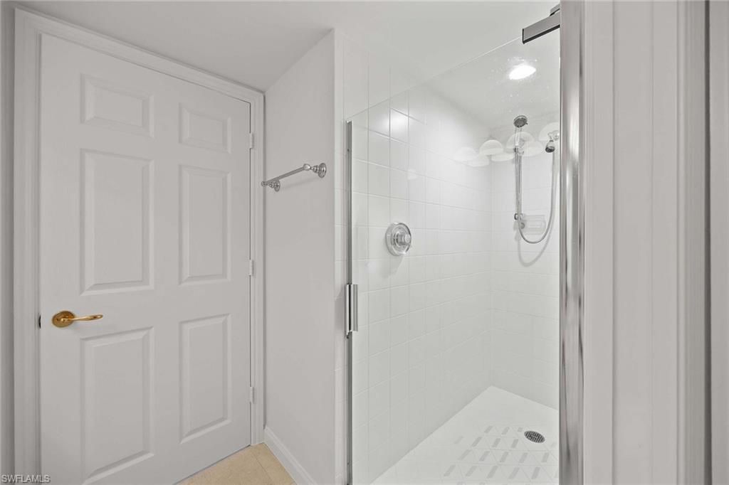 6849 Grenadier Blvd, Unit 1004, Naples, FL 34108 Photo
