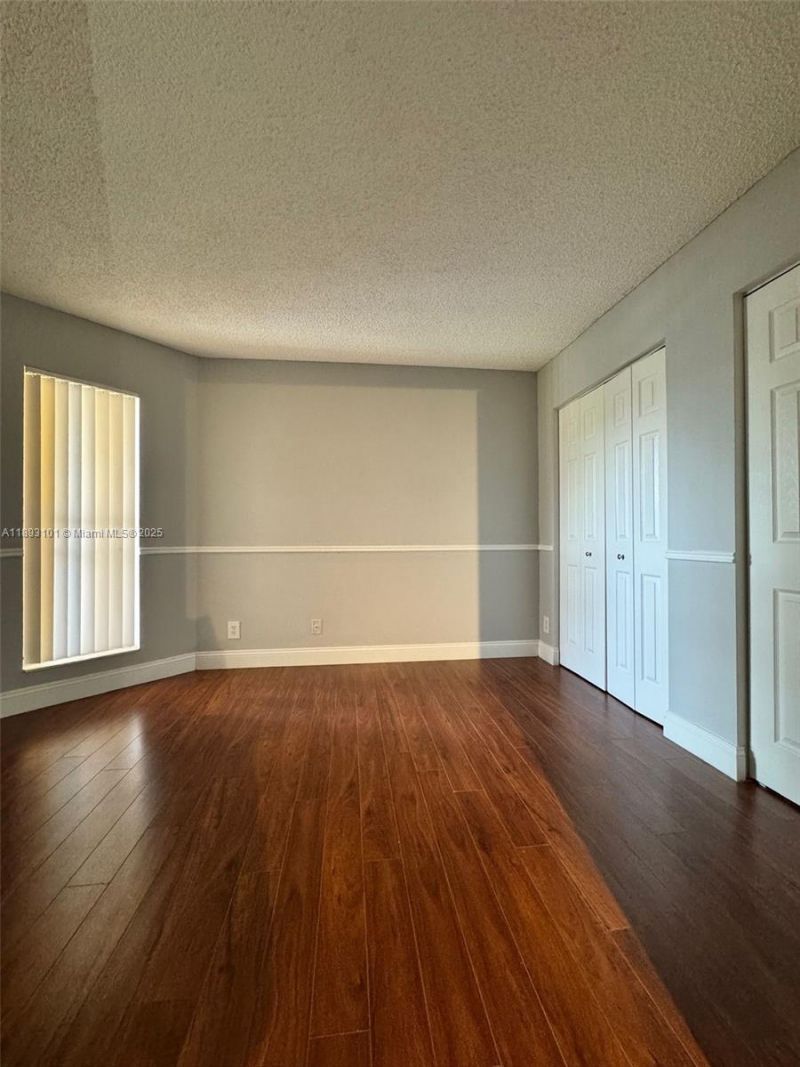 7610 Westwood Dr, Unit 122, Tamarac, FL 33321 Photo