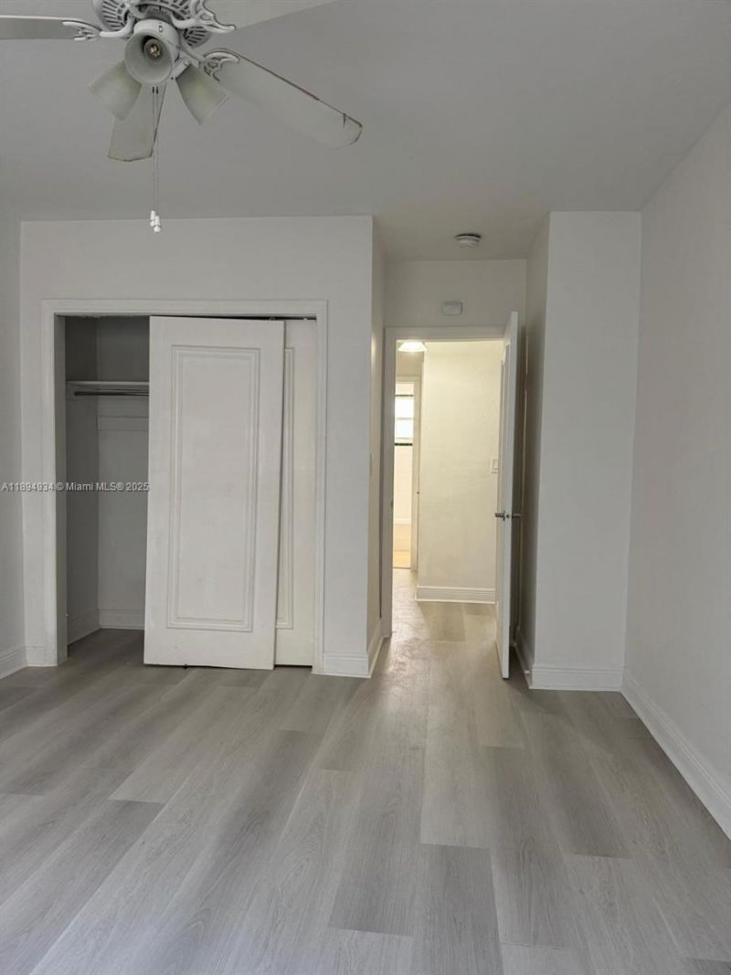 605 77th St, Miami Beach, FL 33141 Photo