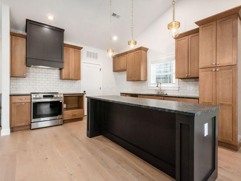 2015 W 5th Avenue , Unit 108, Marble Cliff, OH 43212 Photo 11