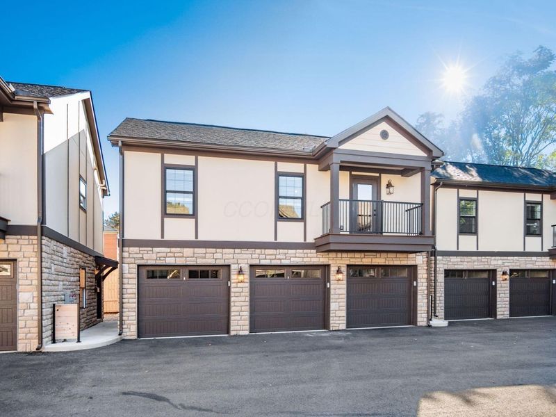 2015 W 5th Avenue , Unit 108, Marble Cliff, OH 43212 Photo 3