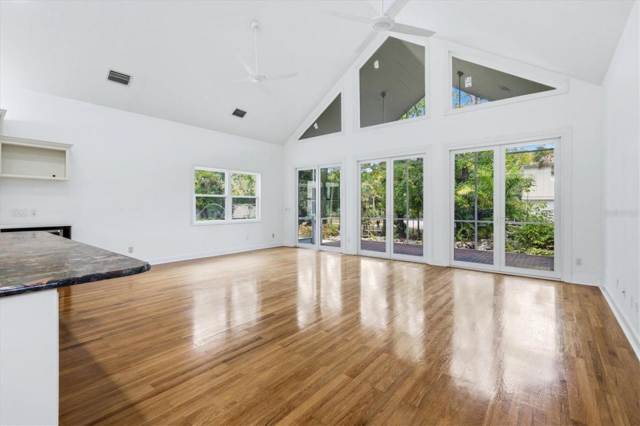 1351 Dixie Lee Lane, Sarasota, FL 34231 Photo
