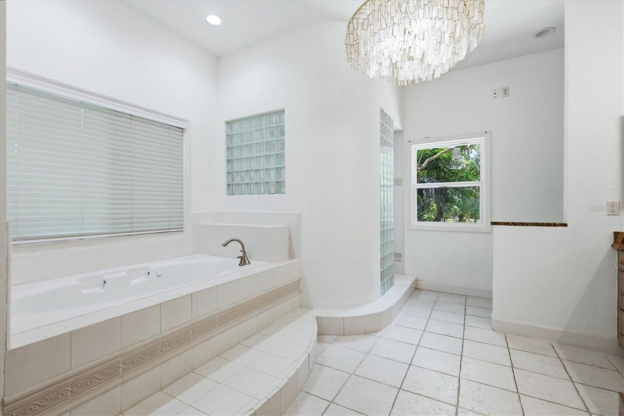 1351 Dixie Lee Lane, Sarasota, FL 34231 Photo