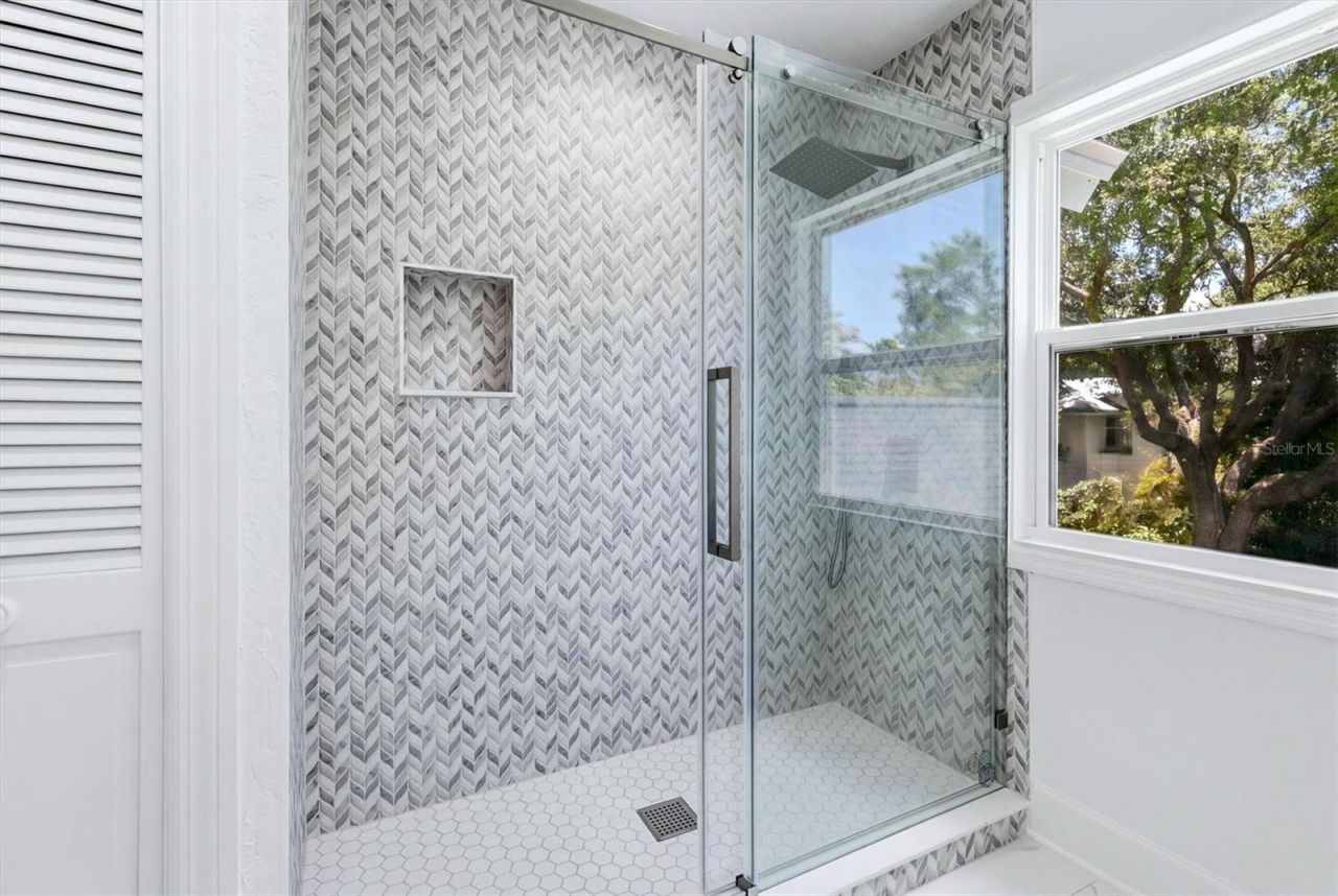 1351 Dixie Lee Lane, Sarasota, FL 34231 Photo