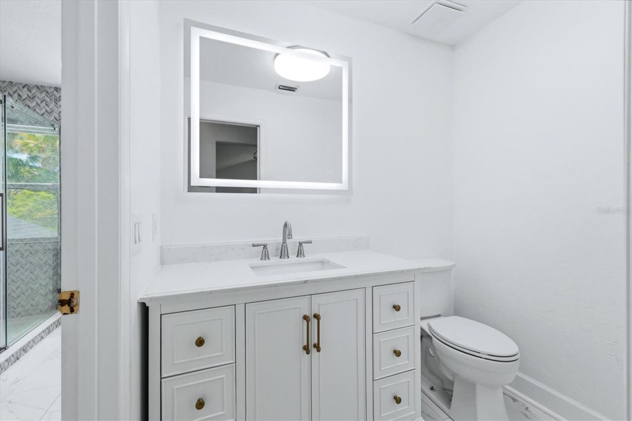 1351 Dixie Lee Lane, Sarasota, FL 34231 Photo