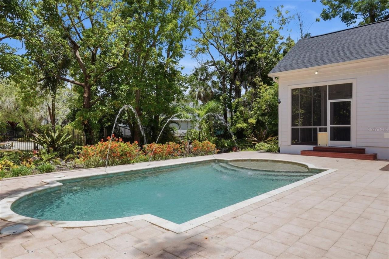 1351 Dixie Lee Lane, Sarasota, FL 34231 Photo