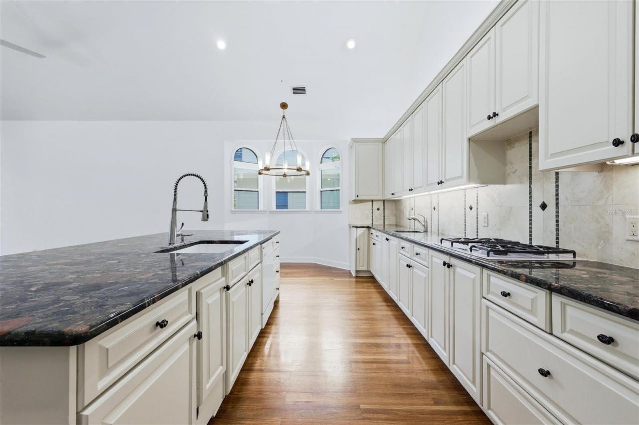 1351 Dixie Lee Lane, Sarasota, FL 34231 Photo