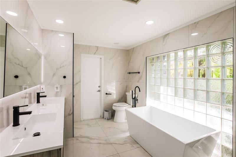 9468 NW 2nd Street, Coral Springs, FL 33071 Photo