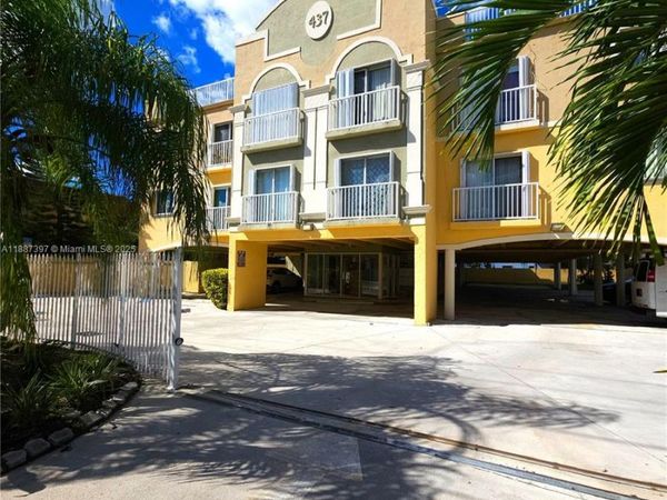 437 SW 7th St, Unit 201, Miami, FL 33130