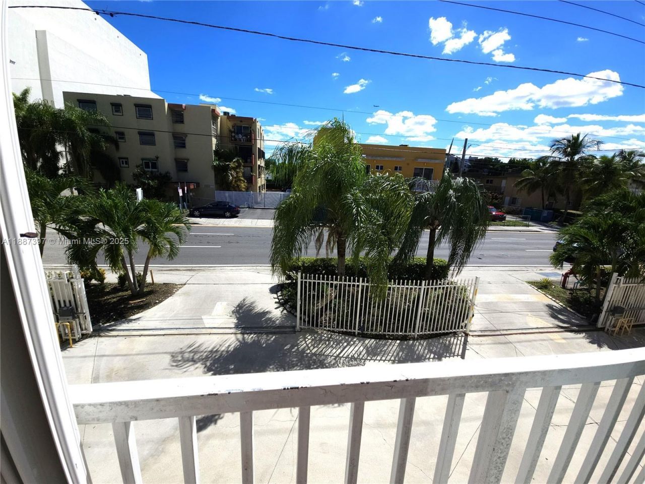 437 SW 7th St, Unit 201, Miami, FL 33130 Photo