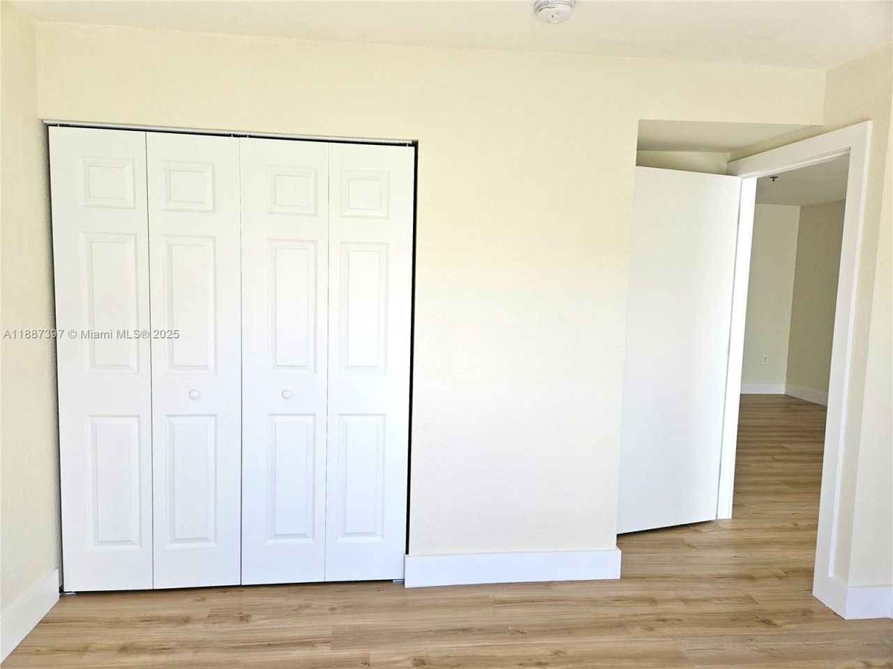 437 SW 7th St, Unit 201, Miami, FL 33130 Photo