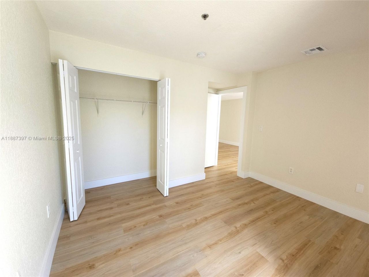 437 SW 7th St, Unit 201, Miami, FL 33130 Photo