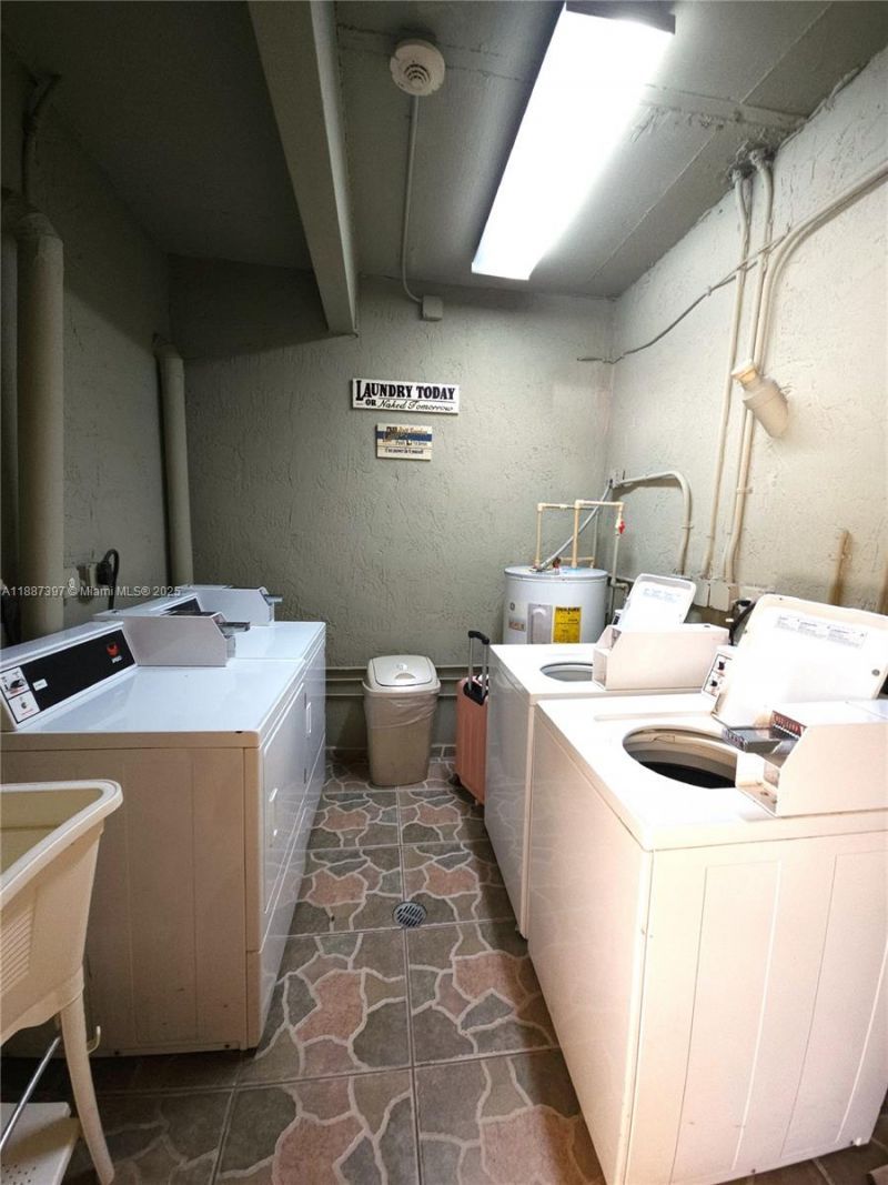 437 SW 7th St, Unit 201, Miami, FL 33130 Photo