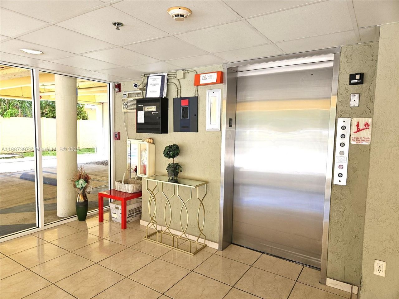 437 SW 7th St, Unit 201, Miami, FL 33130 Photo