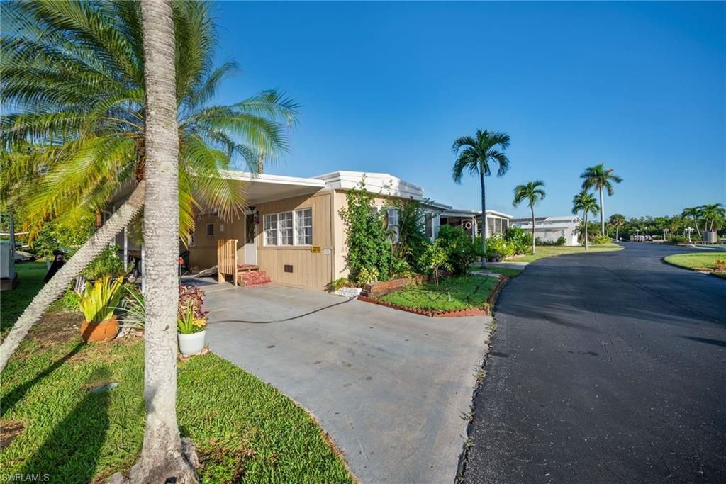 777 Walkerbilt Rd, Unit 34, Naples, FL 34110 Photo