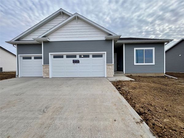 3909 SE 30th Street, Ankeny, IA 50021