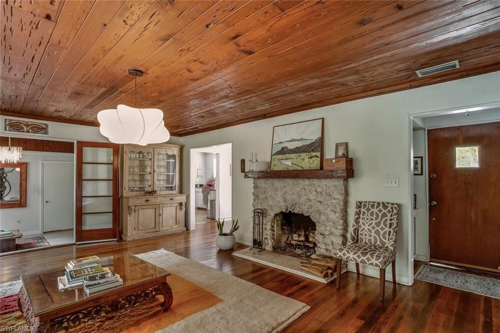 1429 Sandra Dr, Fort Myers, FL 33901 Photo