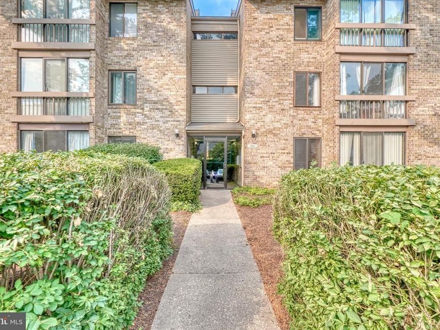 10551 Twin Rivers Road, Unit B-2, Columbia, MD 21044 Main Photo