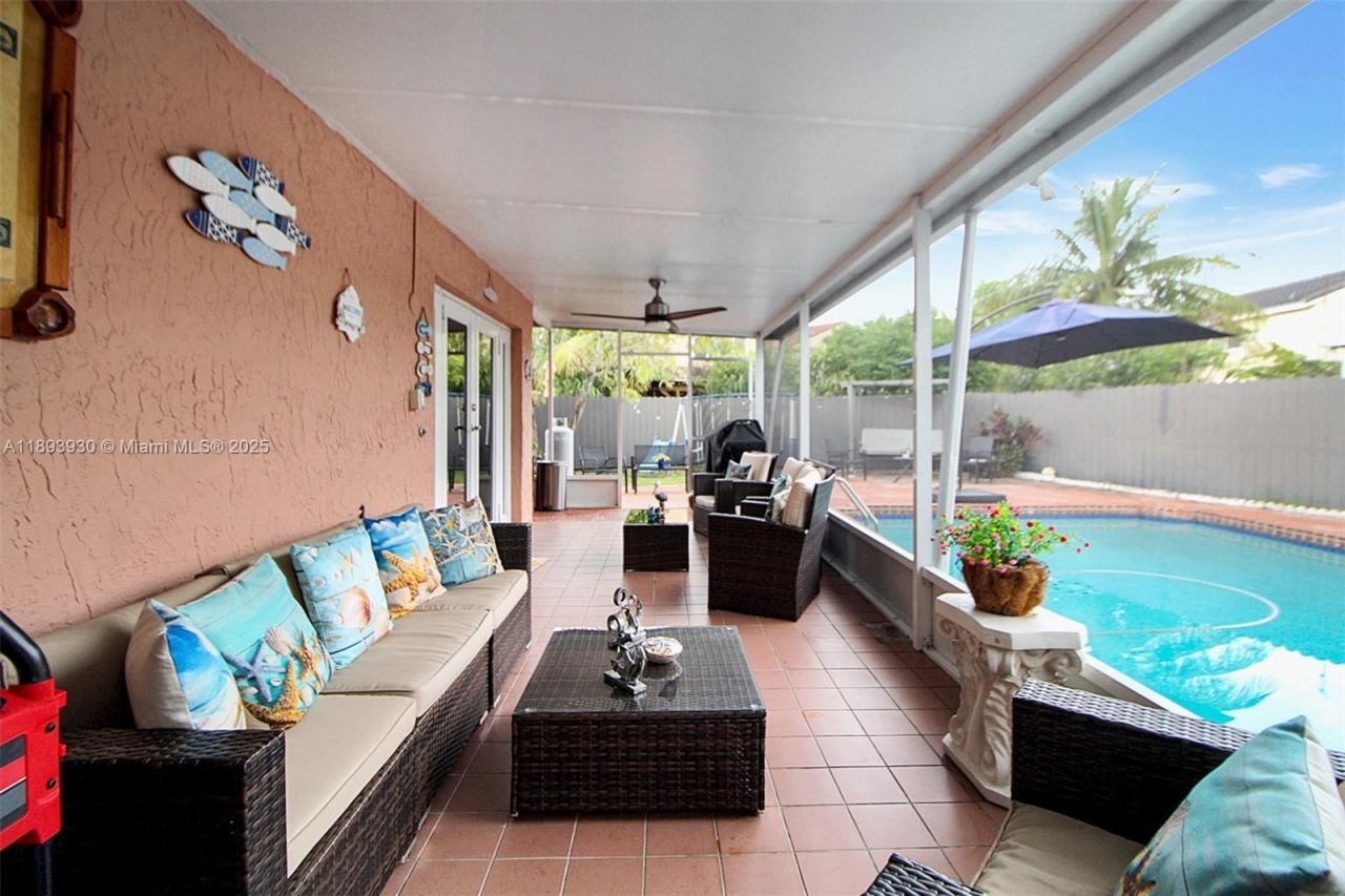 13246 SW 9th Ter, Miami, FL 33184 Photo