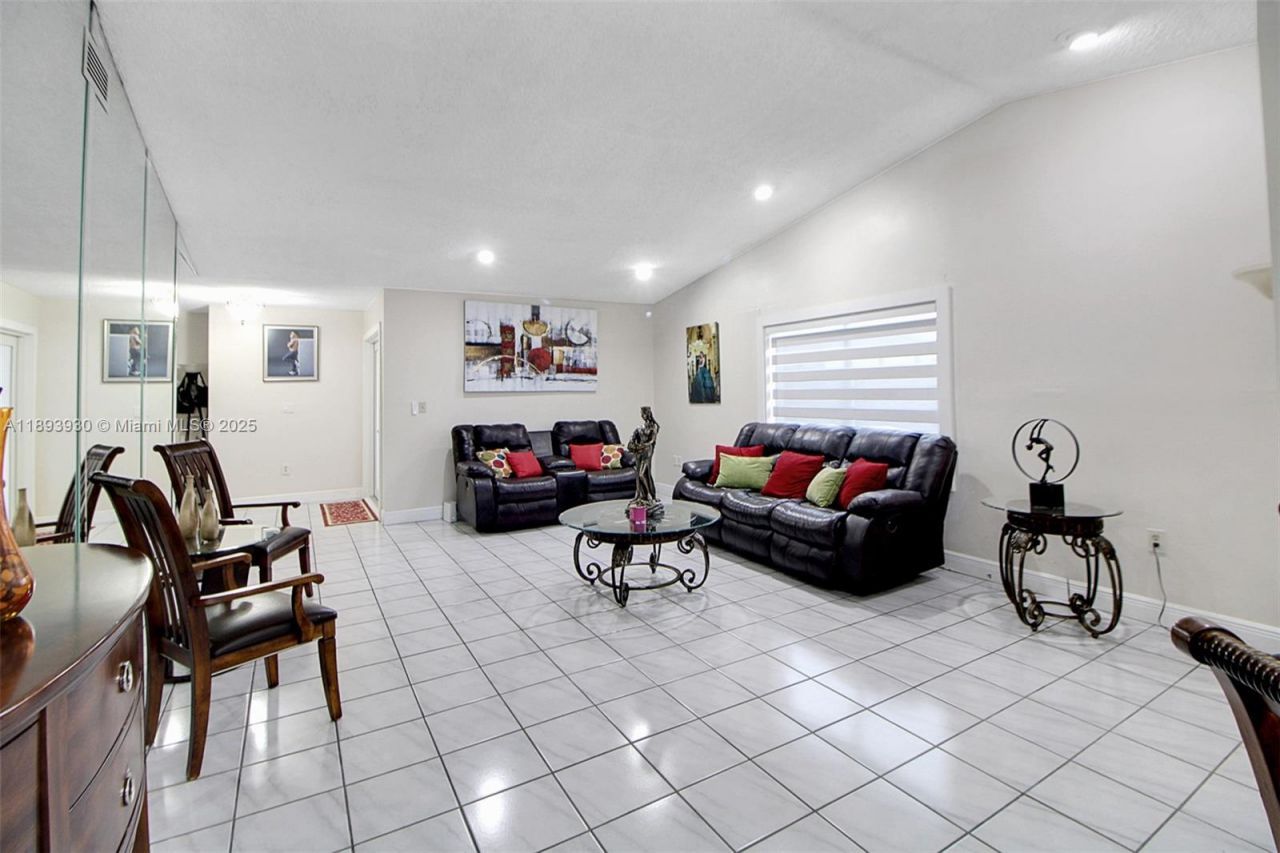 13246 SW 9th Ter, Miami, FL 33184 Photo