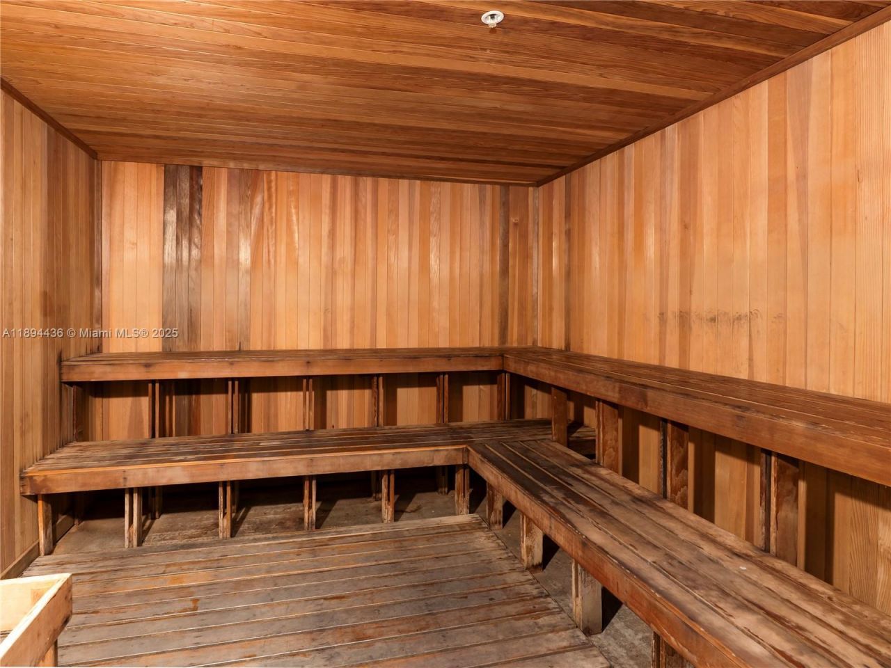 2950 NE 188th St, Unit 225, Aventura, FL 33180 Photo