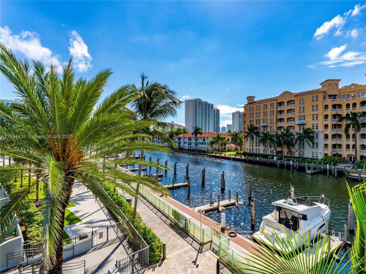 2950 NE 188th St, Unit 225, Aventura, FL 33180 Photo