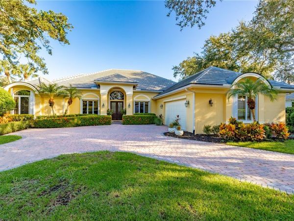 104 Hidden Oak Drive, Vero Beach, FL 32963