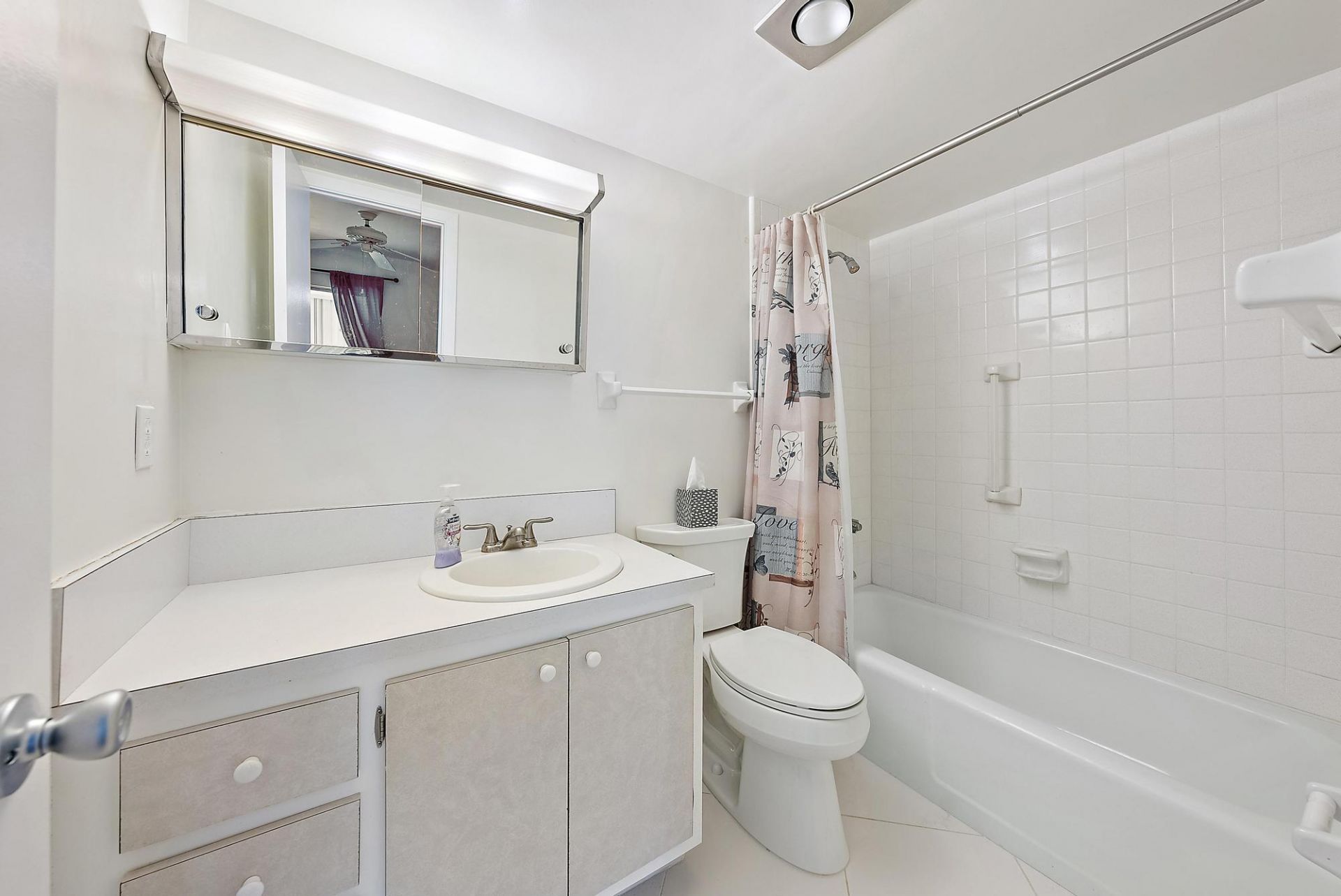 2 Garden Street, Unit 203m, Tequesta, FL 33469 Photo