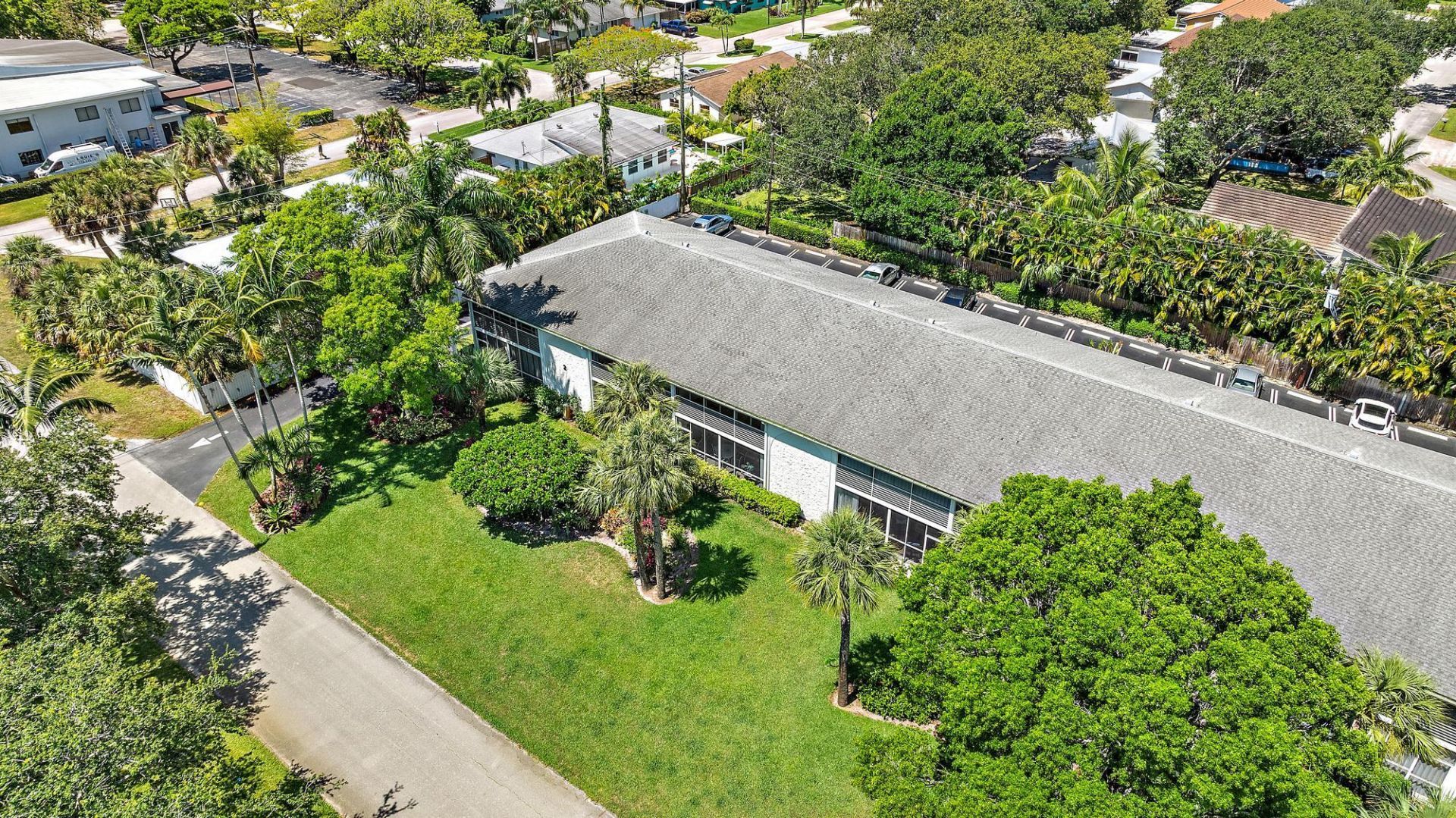 2 Garden Street, Unit 203m, Tequesta, FL 33469 Photo