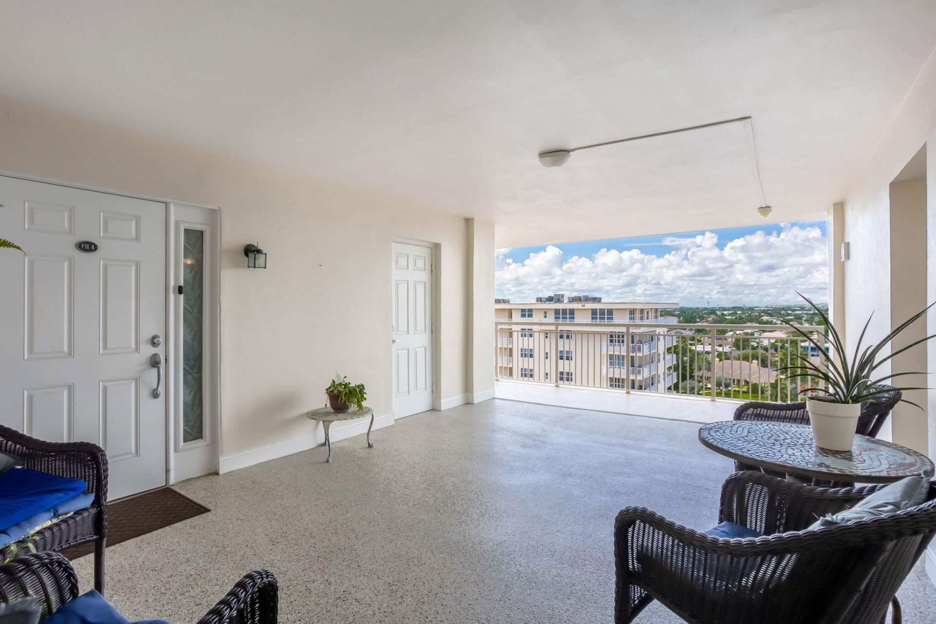 1051 Hillsboro Mile, Unit Ph4e, Hillsboro Beach, FL 33062 Photo